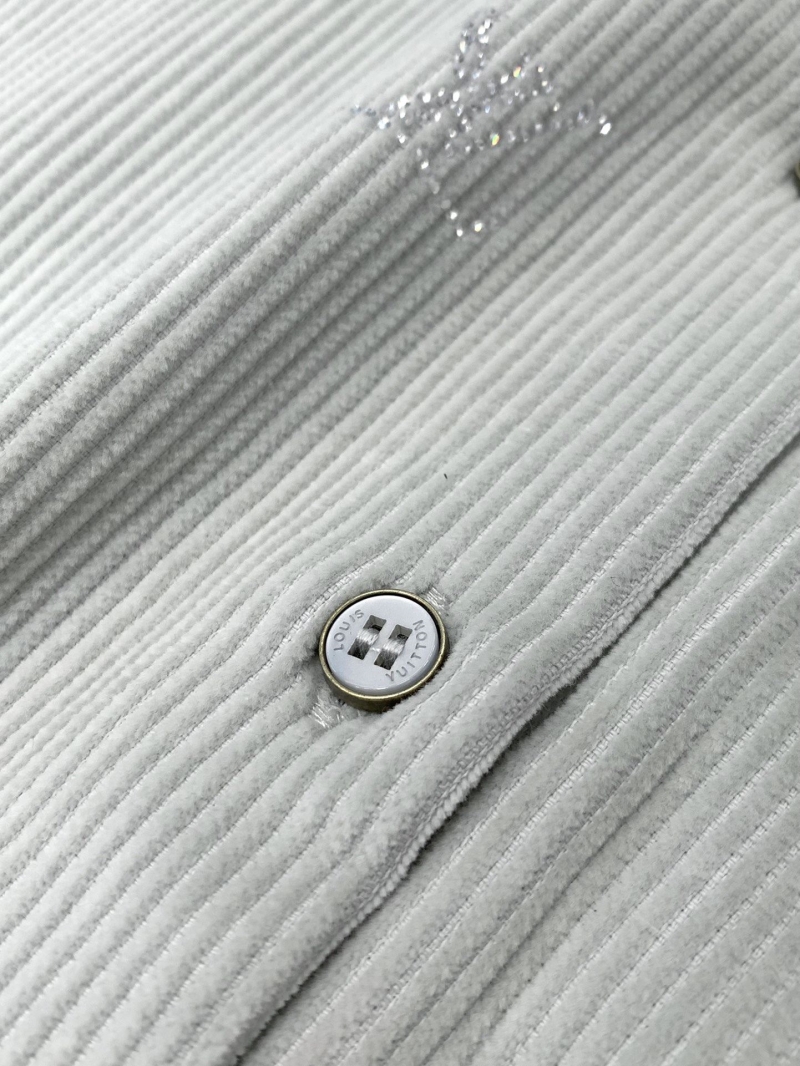 l0vis Vvtt0n t-shirt